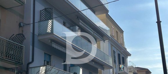 3 rooms Apartment in Pescara, Italy No. 191800 7