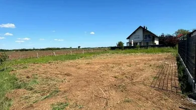 530m² Land in Ganserndorf, Austria No. 236847