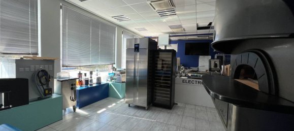 5-salle Entrepôt à Cormano, Italy No. 87480 9