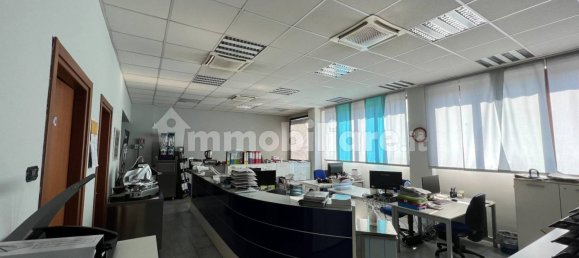 5-salle Entrepôt à Cormano, Italy No. 87480 14