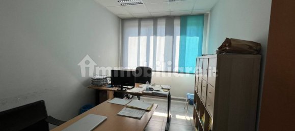 5-salle Entrepôt à Cormano, Italy No. 87480 17