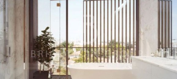 Пентхаус с 2 спальнями в Лиссабон, Португалия № 92029 8