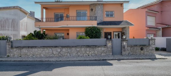3 Schlafzimmer Haus in Cascais, Portugal, Nr. 127108 2