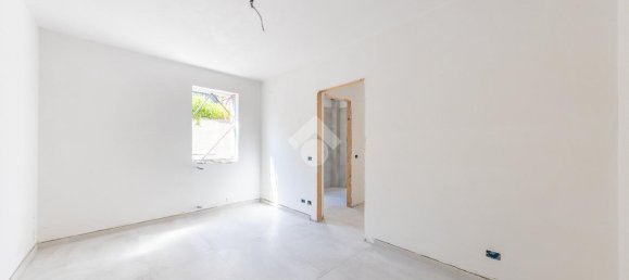 4 rooms Villa in Rome, Italy No. 18062 24