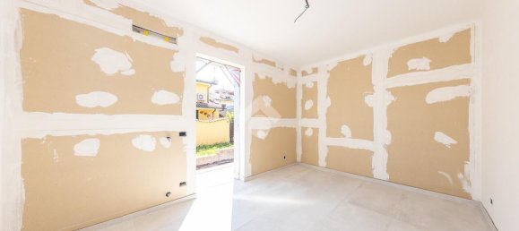 4 rooms Villa in Rome, Italy No. 18062 10