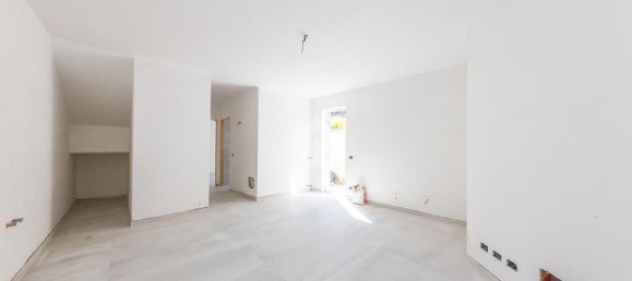 4 rooms Villa in Rome, Italy No. 18062 22