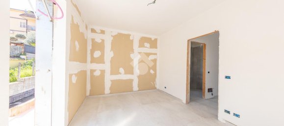 4 rooms Villa in Rome, Italy No. 18062 7