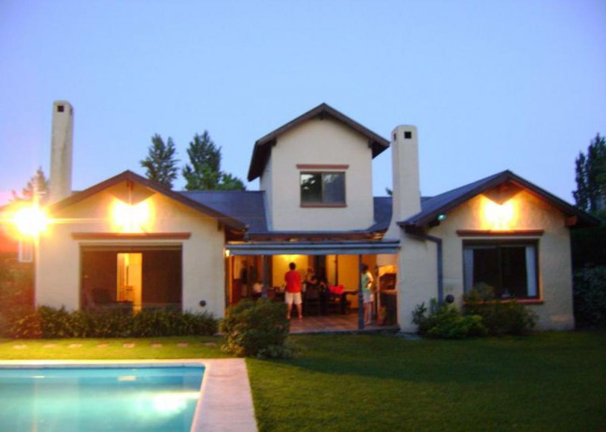 Ферма с 3 спальнями в Пилар, Аргентина № 119928