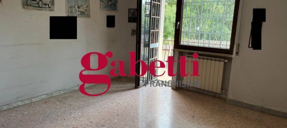 4 bedrooms Apartment in Caserta, Italy No. 285825 29
