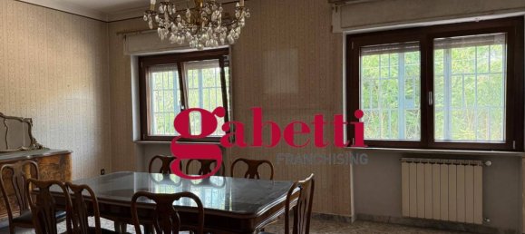 4 bedrooms Apartment in Caserta, Italy No. 285825 13