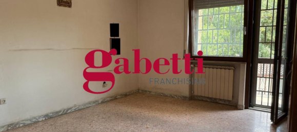 4 bedrooms Apartment in Caserta, Italy No. 285825 27