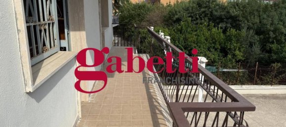 4 bedrooms Apartment in Caserta, Italy No. 285825 34