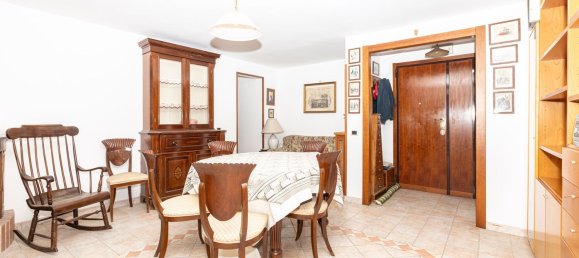3 rooms Apartment in Ciampino, Italy No. 18939 24