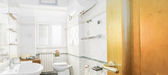 3 rooms Apartment in Ciampino, Italy No. 18939 18