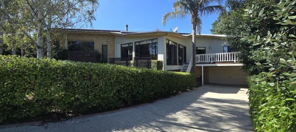 4 bedrooms House in Warragul, Australia No. 946 2