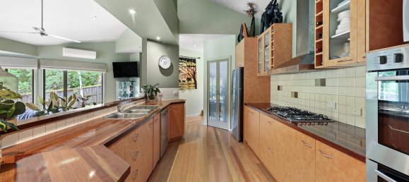 4 bedrooms House in Warragul, Australia No. 946 10