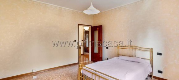 3 bedrooms Apartment in Correggio, Italy No. 98522 9