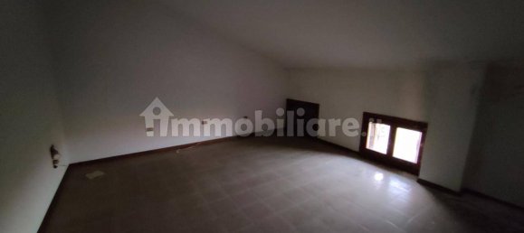 1000m² Building in Barbarano Mossano, Italy No. 72325 11