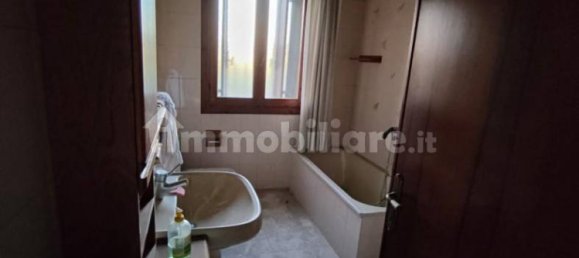 1000m² Building in Barbarano Mossano, Italy No. 72325 15