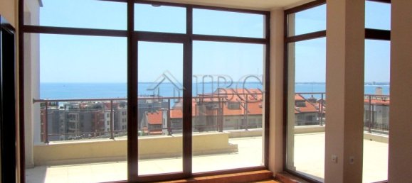Apartamento de 3 dormitorios en Sveti Vlas, Bulgaria No. 1180 3