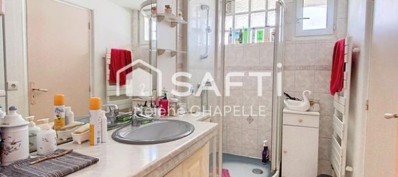 3 bedrooms House in Chambly, France No. 69266 6