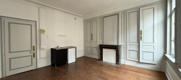 Studio in Amiens, France, Nr. 83361 5