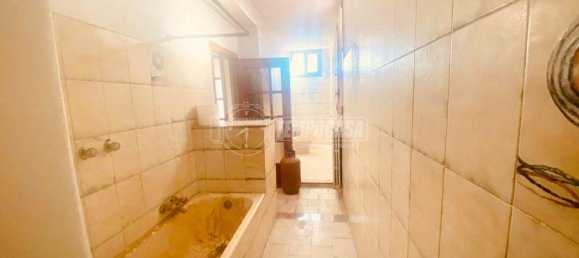 Apartamento de 8 habitaciónes en Camposano, Italy No. 5640 19