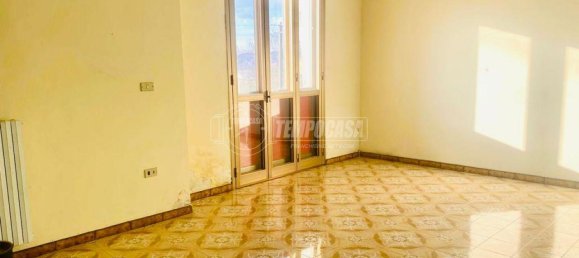 Apartamento de 8 habitaciónes en Camposano, Italy No. 5640 17