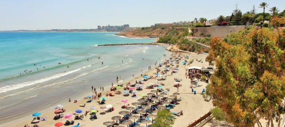 4 bedrooms Villa in Cabo Roig, Spain No. 4828 3