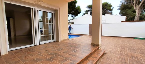 4 bedrooms Villa in Cabo Roig, Spain No. 4828 20