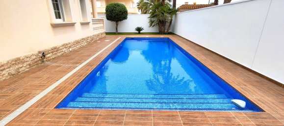 4 bedrooms Villa in Cabo Roig, Spain No. 4828 17