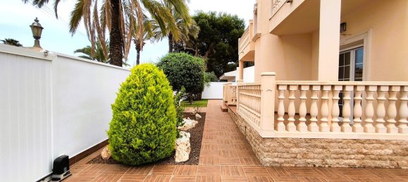 4 bedrooms Villa in Cabo Roig, Spain No. 4828 13