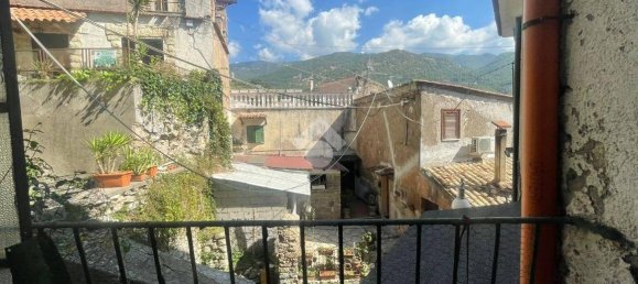 3 Schlafzimmer Wohnung in Subiaco, Italy, Nr. 155210 15