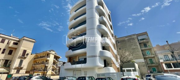 Apartamento de 2 divisões em Pescara, Italy N.º 35631 34