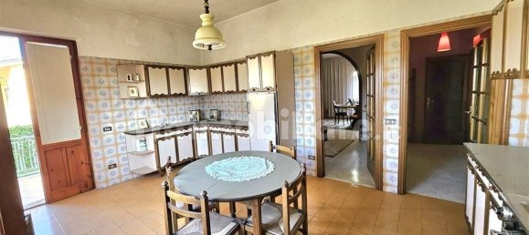 3 غرف نوم فيلا في Montignoso, Italy رقم 48877 10