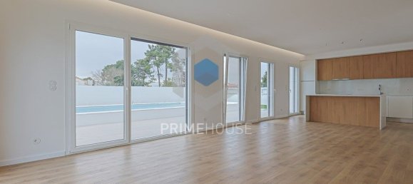 4 bedrooms House in Setubal, Portugal No. 102912 25