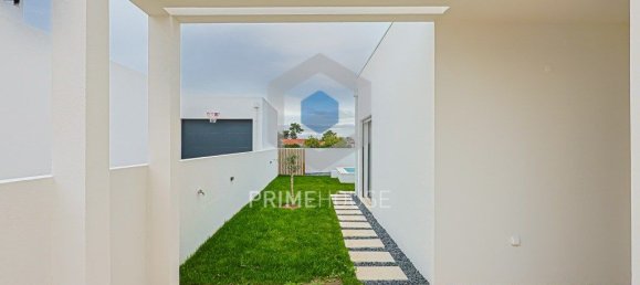 4 bedrooms House in Setubal, Portugal No. 102912 16