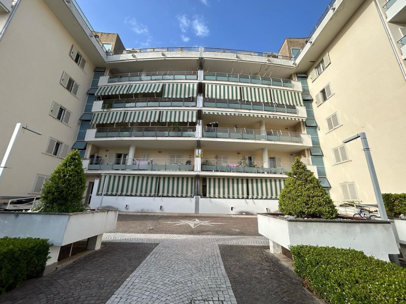 4 rooms Apartment in San Nicola la Strada, Italy No. 130474