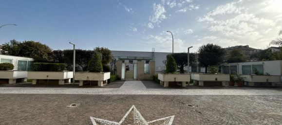 4 rooms Apartment in San Nicola la Strada, Italy No. 130474 25