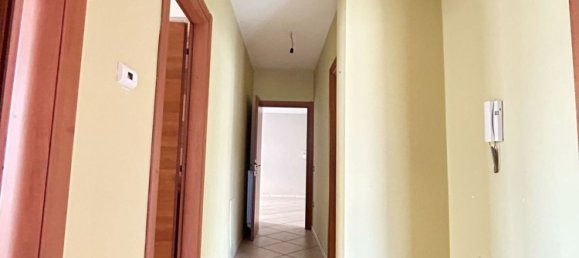4 rooms Apartment in San Nicola la Strada, Italy No. 130474 7