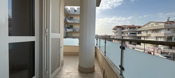 4 rooms Apartment in San Nicola la Strada, Italy No. 130474 13
