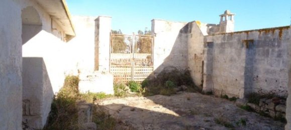 Casa de 6 habitaciónes en Ostuni, Italy No. 72321 11