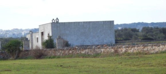 Casa de 6 habitaciónes en Ostuni, Italy No. 72321 3