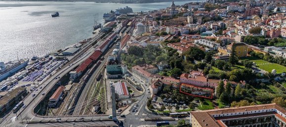 689m² Building in Lisbon, Portugal No. 126073 9