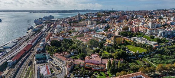 689m² Building in Lisbon, Portugal No. 126073 10