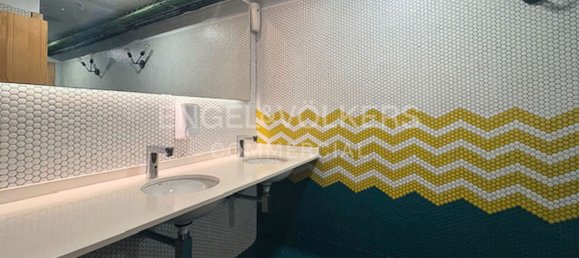 359m² Commercial property in Santander, Spain No. 179710 18