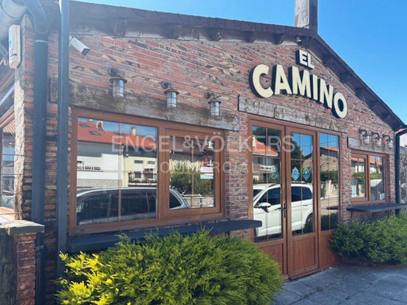 359m² Commercial property in Santander, Spain No. 179710