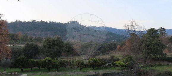 1 غرف نوم منزل في Fundao, Portugal رقم 58572 49