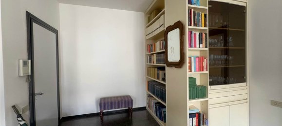 Квартира с 2 спальнями в Комо, Италия № 311342 6