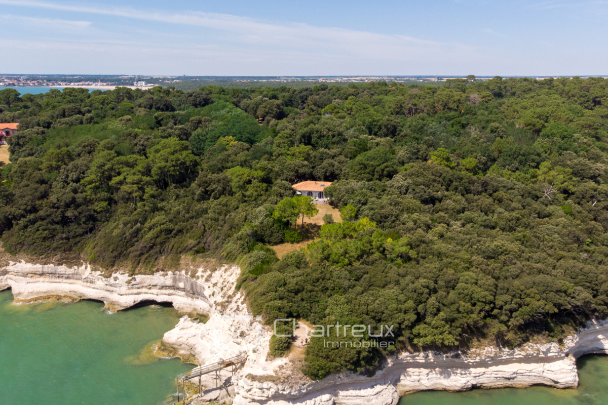 4 bedrooms Villa in Saint-Georges-de-Didonne, France No. 294195